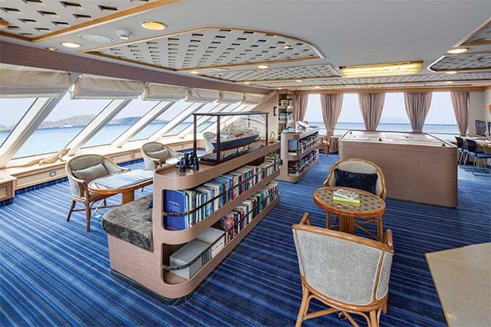 Antarctica Direct: Fly the Drake Passage 9-Day